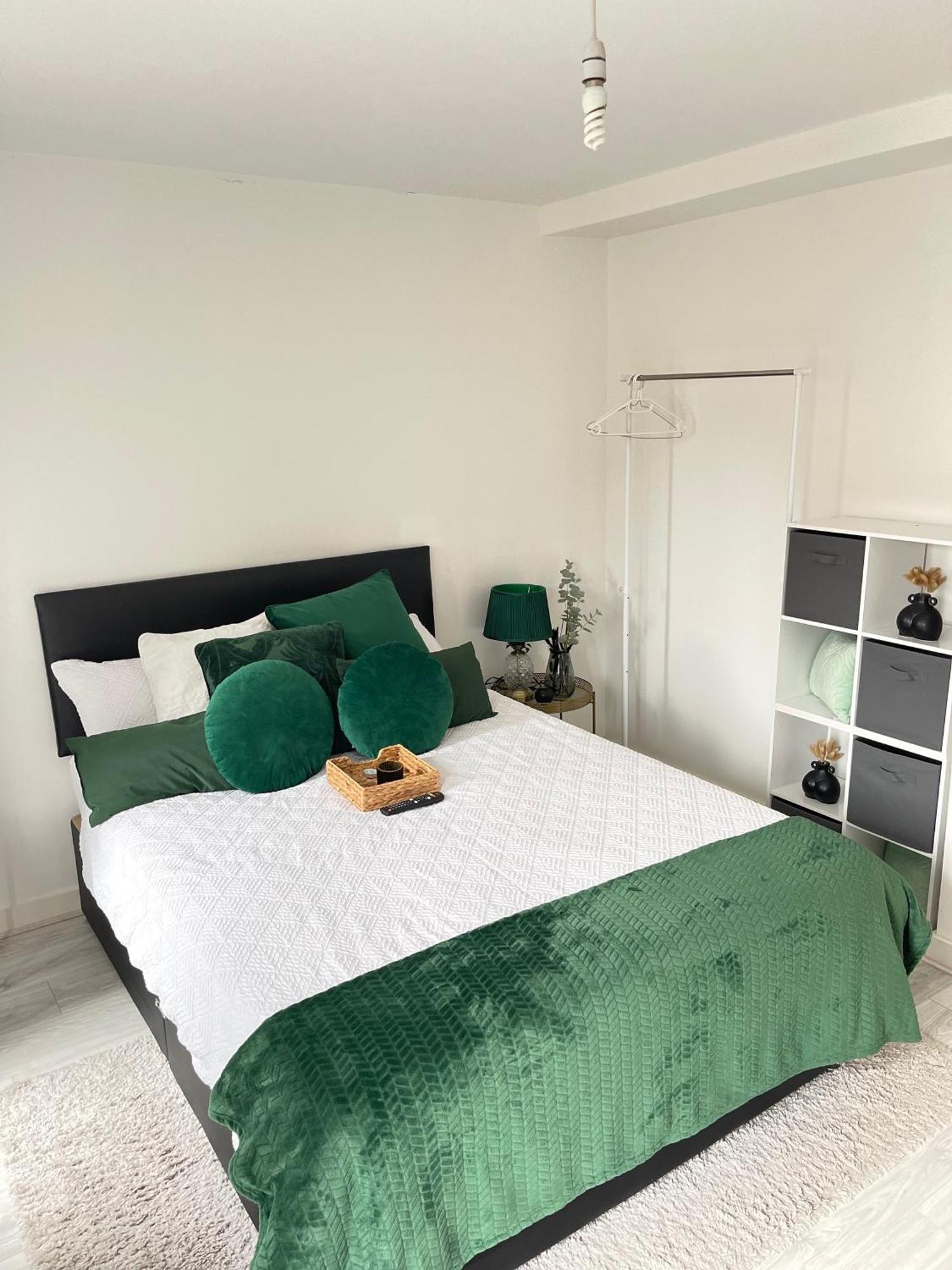 Cosy Bedrooms Манчестер Экстерьер фото